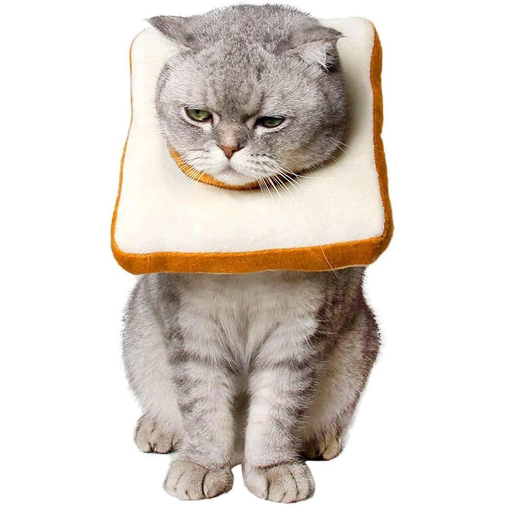 Amakunft adjustable cat cone collar front view featuring cute toast design.