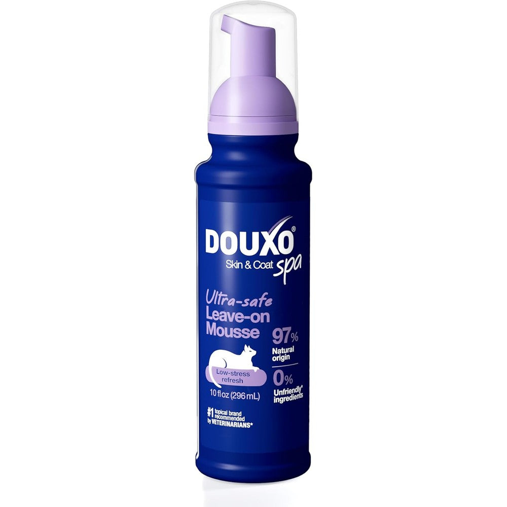 Douxo Spa Waterless Cat Shampoo front view bottle