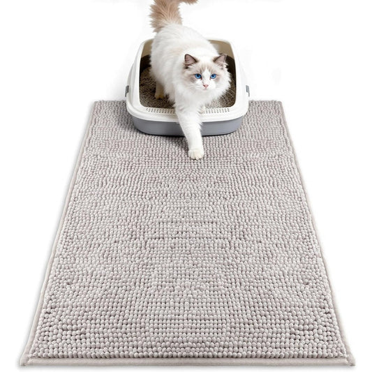 Pieviev chenille cat litter mat front view trapping scattered clay particles.
