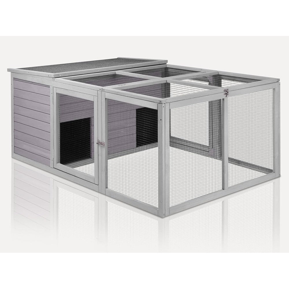Medehoo chicken coop front view showing dual living houses and wire mesh.